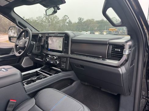 New 2026 Ford F250 Platinum AWD/4WD image 19