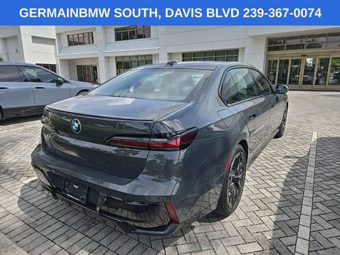 Used 2023 BMW 740i RWD image 6