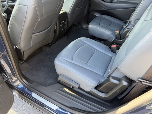 Used 2023 Buick Enclave Essence w/ Experience Buick Package FWD image 15