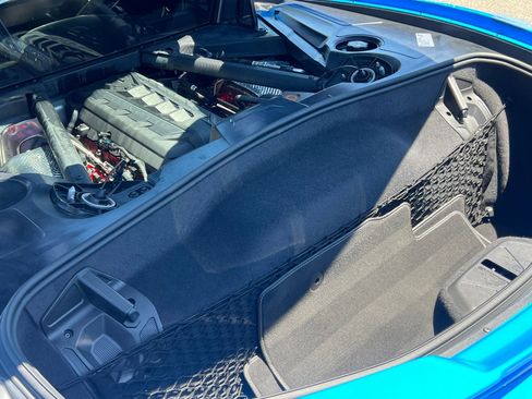 Used 2021 Chevrolet Corvette Stingray Preferred Cpe w/ Z51 Performance Package RWD image 32