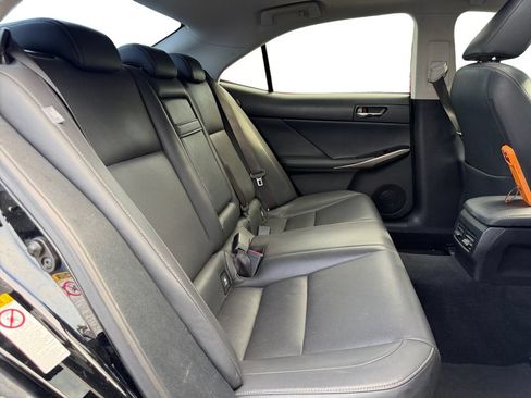 Used 2016 Lexus IS 200t RWD image 18
