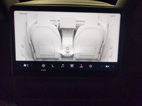 Used 2026 Tesla Model Y Long Range AWD/4WD image 21