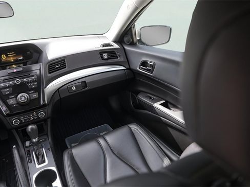 Used 2021 Acura ILX image 32