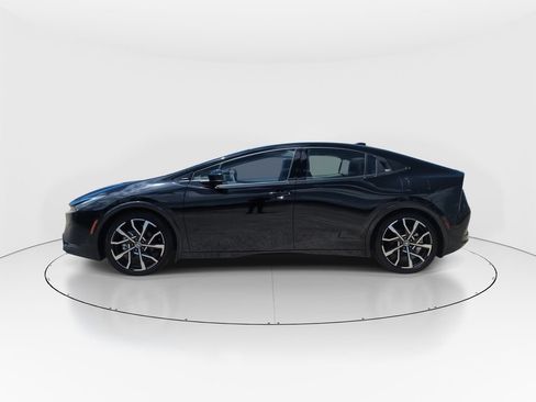New 2025 Toyota Prius Plug-In Hybrid FWD image 5