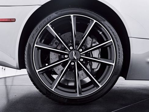 Used 2016 Aston Martin DB9 GT RWD image 43