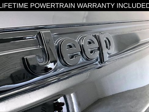 Used 2024 Jeep Grand Cherokee Limited w/ Black Appearance Package RWD image 40