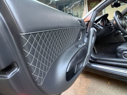 Used 2014 Audi R8 V10 image 17