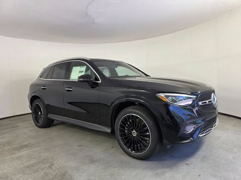 New 2026 Mercedes-Benz GLC 300 image 1