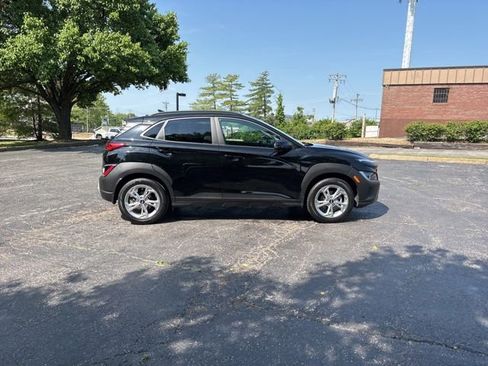 Used 2023 Hyundai Kona SEL w/ Cargo Package FWD image 2