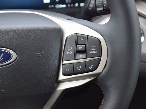 New 2026 Ford Explorer Active w/ Active Comfort Package image 10