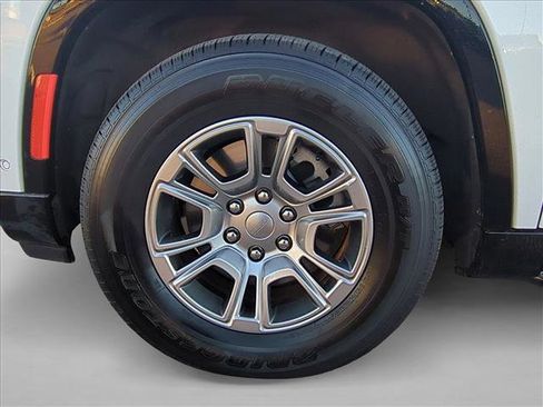 Used 2023 Jeep Wagoneer L 4WD w/ Convenience Group I image 24