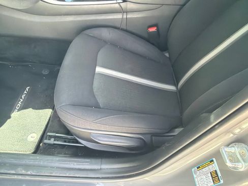 Used 2023 Hyundai Sonata SE FWD image 13