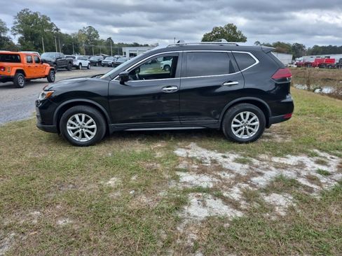 Used 2020 Nissan Rogue S w/ Special Edition Package image 2