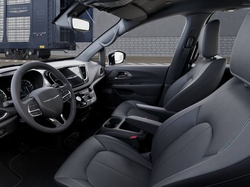 New 2026 Chrysler Pacifica Select AWD/4WD image 22