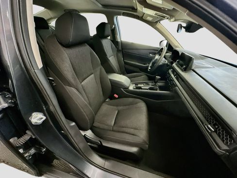 Used 2025 Honda Accord SE image 32