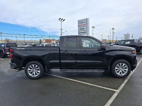 Used 2020 Chevrolet Silverado 1500 Custom image 26