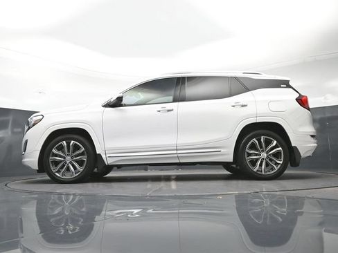 Used 2020 GMC Terrain Denali w/ LPO, Floor Liner Package AWD/4WD image 32