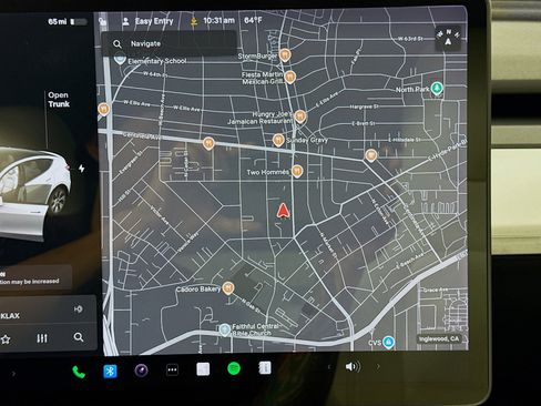 Used 2021 Tesla Model Y Long Range image 13