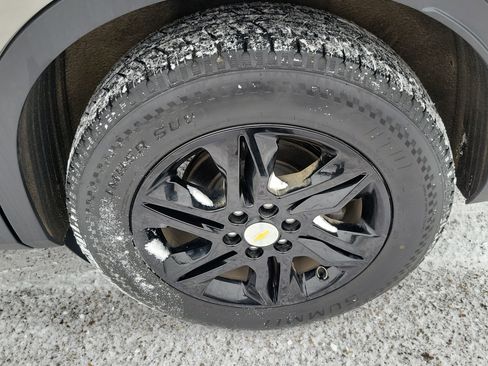 Used 2021 Chevrolet Blazer LT w/ LPO, Black Accent Package image 9