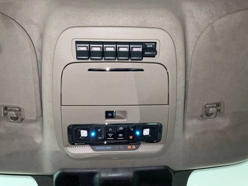 New 2026 Ford F350 Platinum w/ Platinum Plus Package AWD/4WD image 22