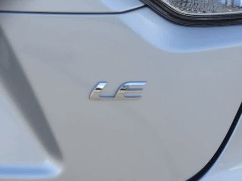 Used 2025 Toyota Corolla LE image 11