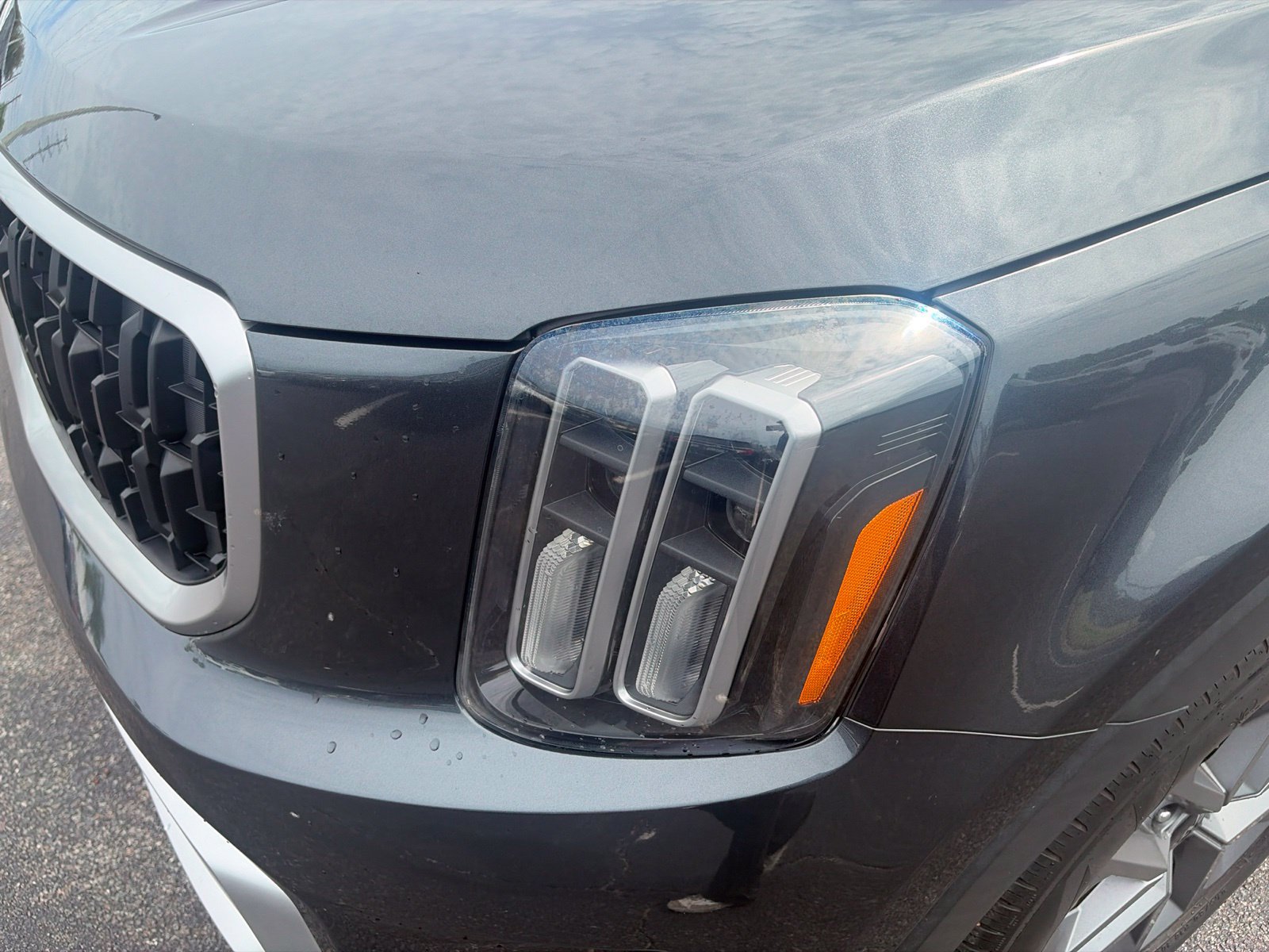 Used 2024 Kia Telluride LX FWD image 18