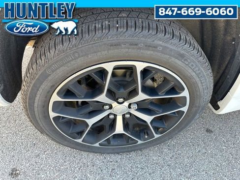 Used 2022 Jeep Grand Cherokee Summit AWD/4WD image 8