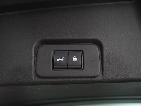 Used 2023 Nissan Rogue SV w/ SV Premium B Package AWD/4WD image 12