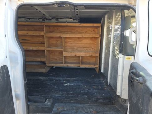 Used 2016 Ford Transit 250 130 Low Roof w/ Exterior Upgrade Package image 10