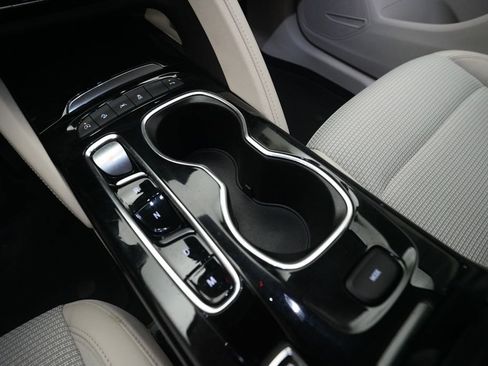 Used 2023 Buick Envision Preferred AWD/4WD image 17
