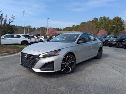 Used 2023 Nissan Altima 2.5 SR