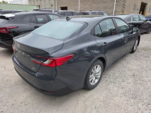 Used 2025 Toyota Camry LE FWD image 5
