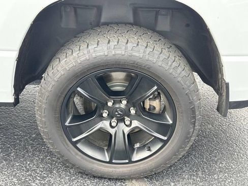 Used 2023 RAM 1500 Big Horn AWD/4WD image 38
