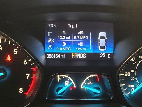 Used 2017 Ford Escape Titanium AWD/4WD image 23