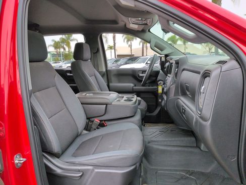 Used 2019 Chevrolet Silverado 1500 Custom Trail Boss w/ Custom Convenience Package image 31