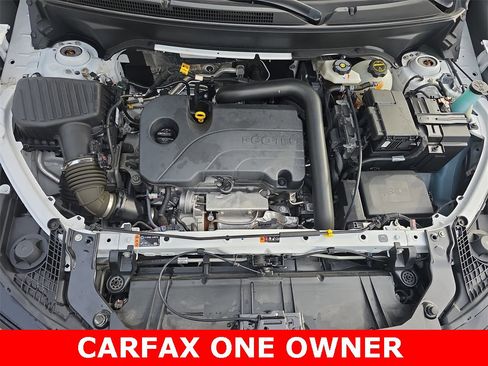 Used 2024 GMC Terrain SLE image 30