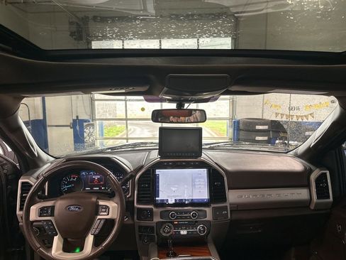 Used 2022 Ford F450 King Ranch w/ King Ranch Ultimate Package AWD/4WD image 14