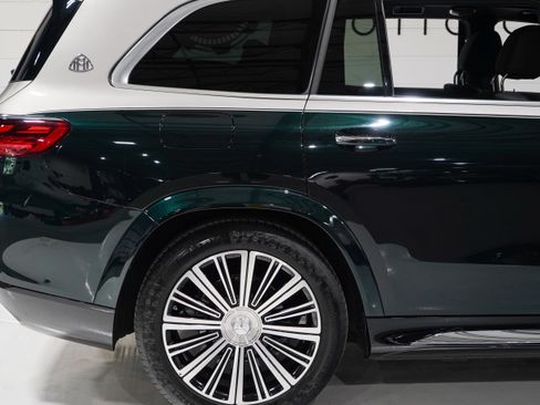 Used 2024 Mercedes-Benz Maybach GLS 600 4MATIC image 27