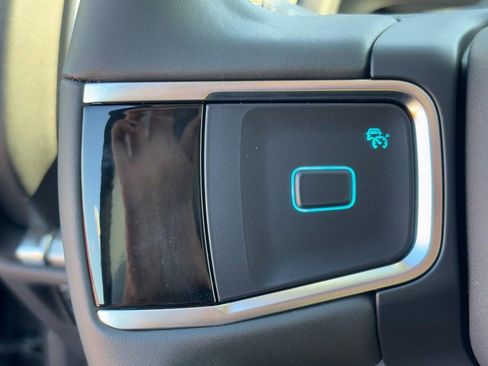 New 2025 Ford Expedition Active image 13