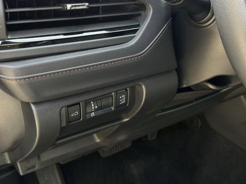 Used 2025 Subaru Forester Touring image 19