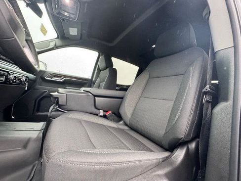 New 2025 GMC Sierra 1500 Elevation image 19