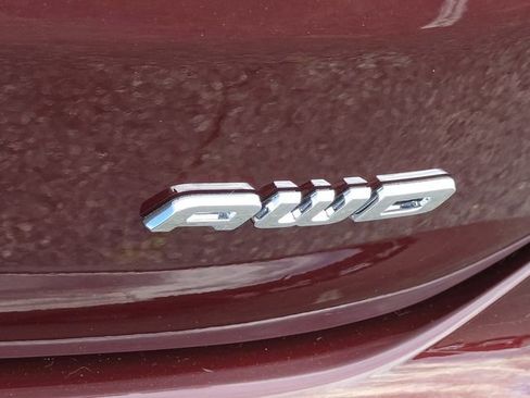 Certified 2023 Ford Edge SEL w/ Convenience Package AWD/4WD image 4