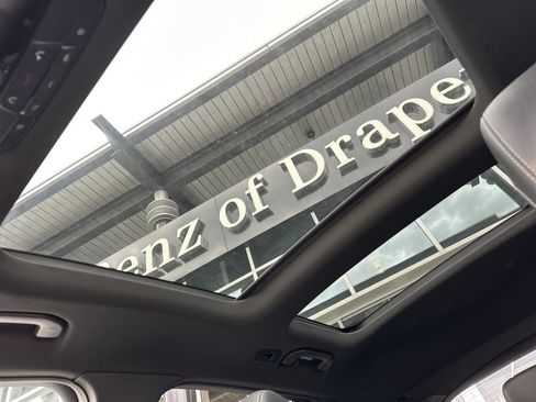 Certified 2018 Mercedes-Benz GLC 300 4MATIC image 25