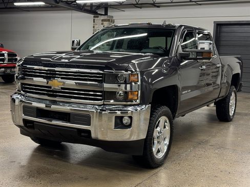 Used 2015 Chevrolet Silverado 2500 LTZ w/ Duramax Plus Package AWD/4WD image 3