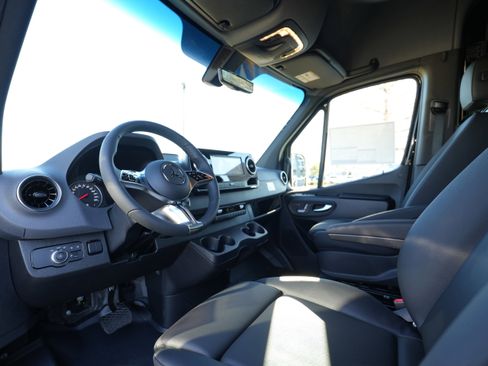 New 2026 Mercedes-Benz Sprinter 2500 image 37