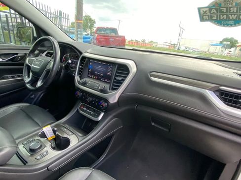 Used 2020 GMC Acadia SLT FWD image 11