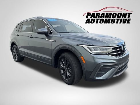 Used 2023 Volkswagen Tiguan SE image 3