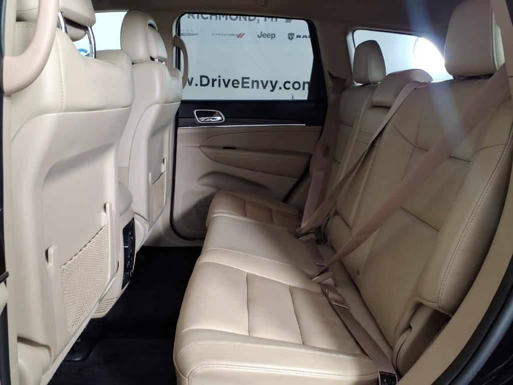 Used 2018 Jeep Grand Cherokee Limited AWD/4WD image 10