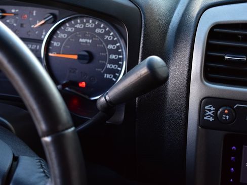 Used 2010 GMC Canyon SLT image 29