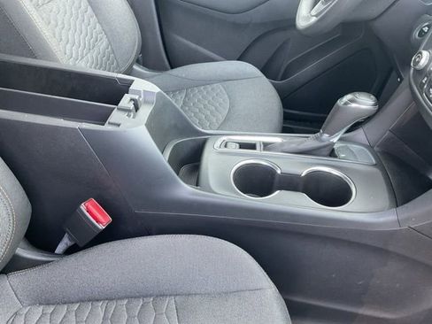 Used 2021 Chevrolet Equinox LT image 13